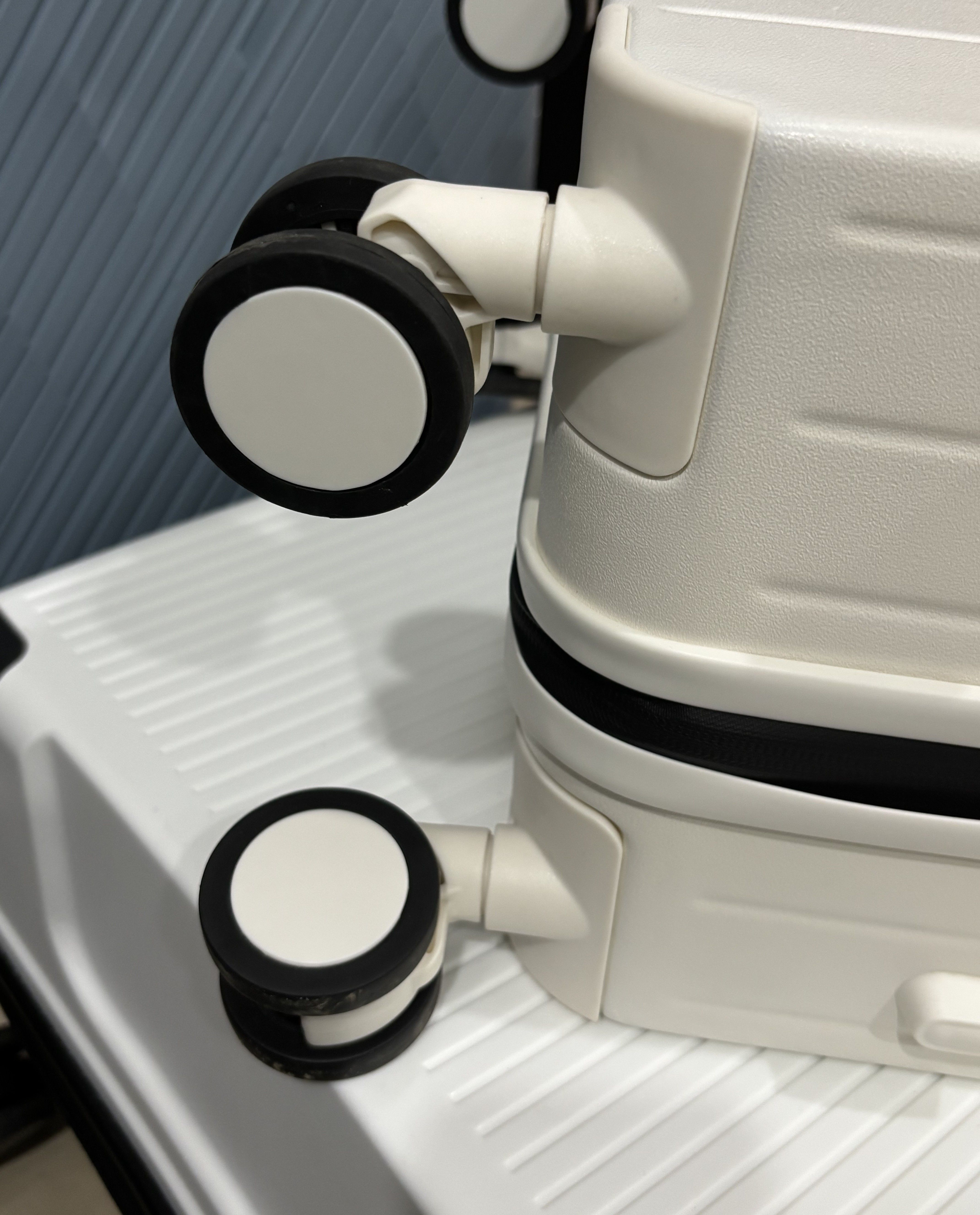 人気のワイドトロリー PP 荷物スーツケースセット 3 個 20